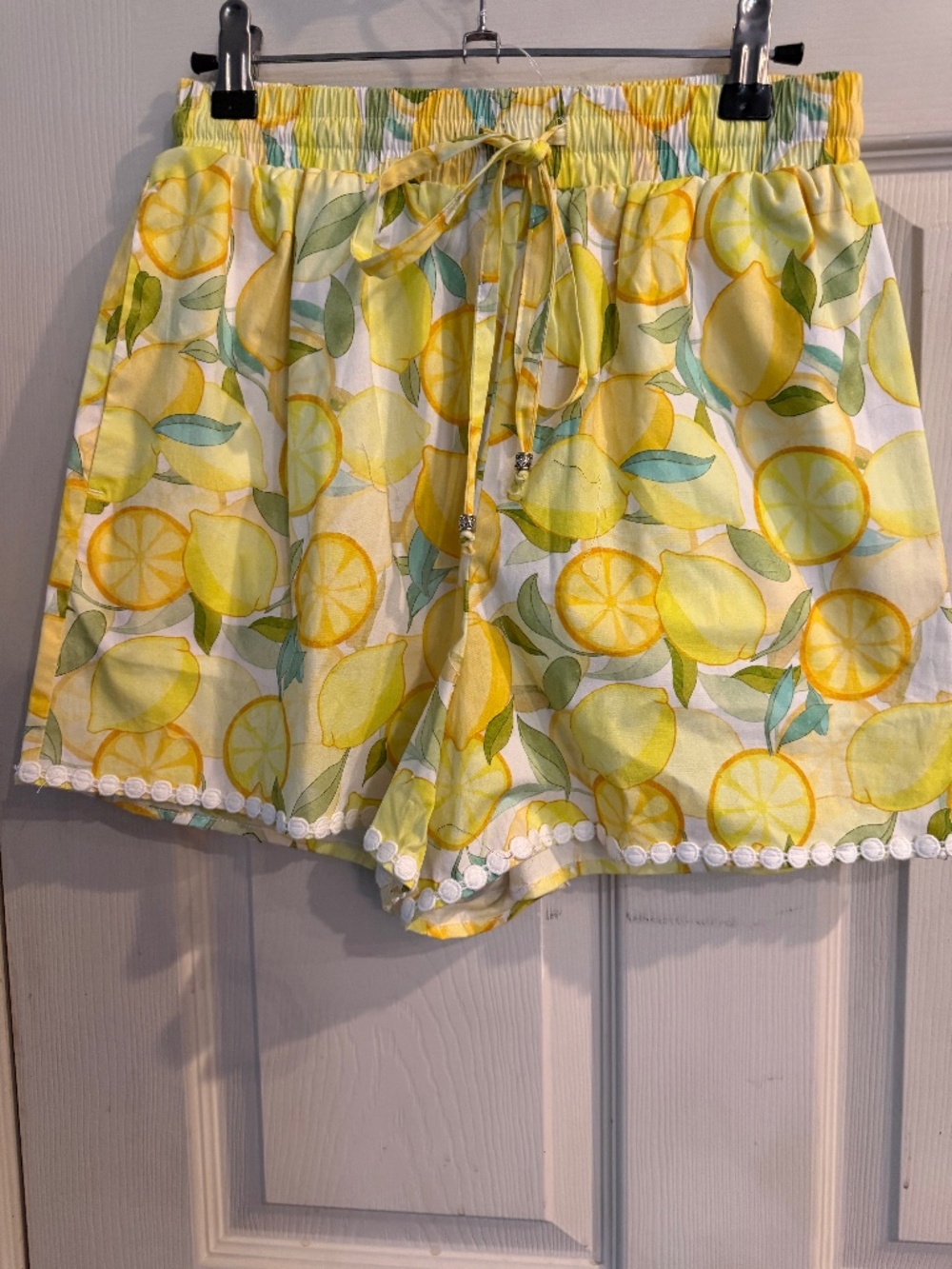 NWOT A EC LES FILLIES ELASTIC WAIST LEMON COTTON SHORTS   SMALL